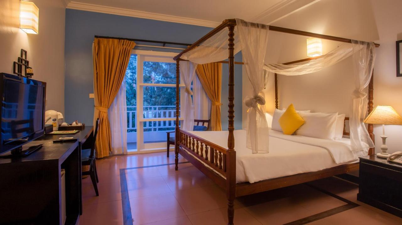 Amber Angkor Villa Hotel&Spa Siem Reap Exteriör bild