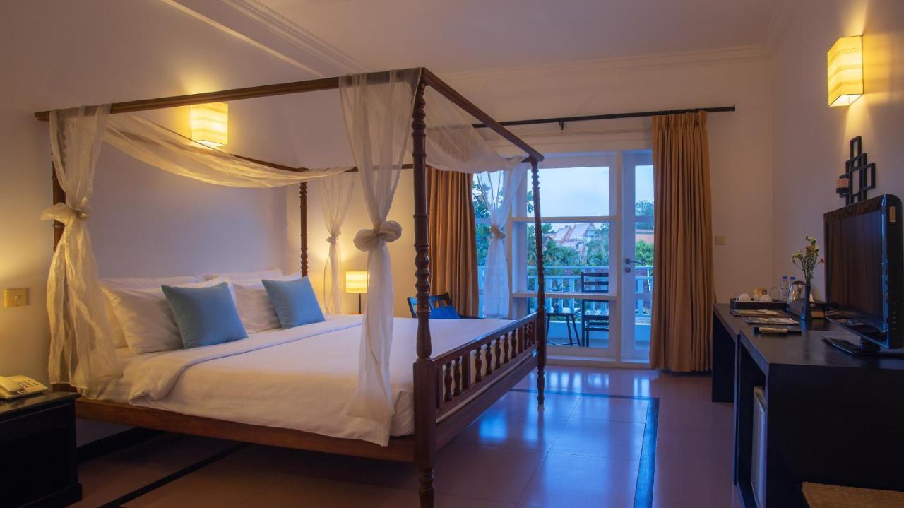 Amber Angkor Villa Hotel&Spa Siem Reap Exteriör bild