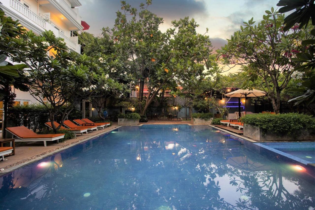 Amber Angkor Villa Hotel&Spa Siem Reap Exteriör bild
