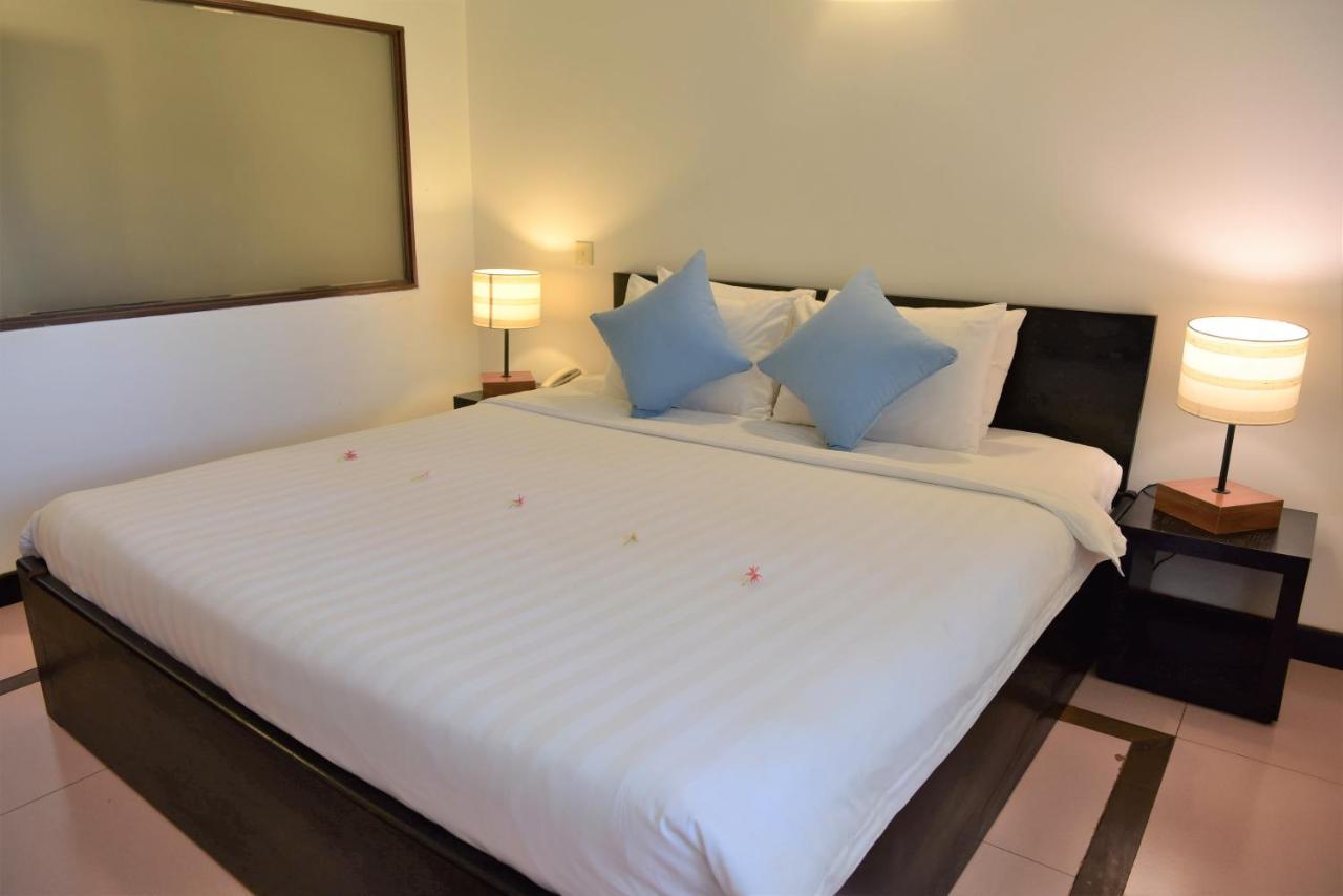 Amber Angkor Villa Hotel&Spa Siem Reap Exteriör bild
